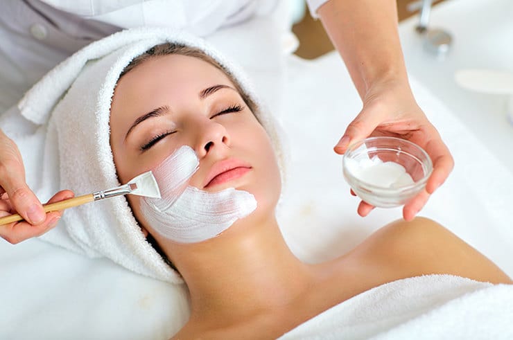 trattamento viso anti age